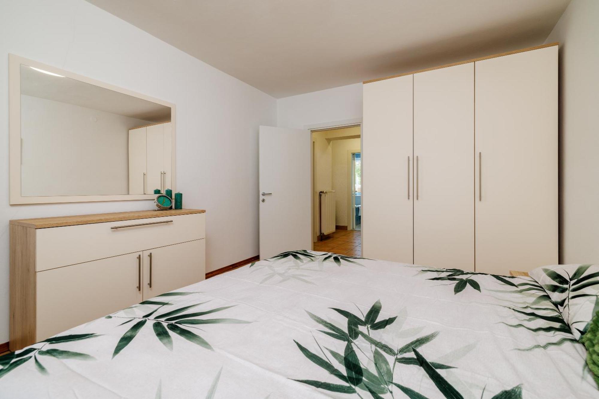 Andelic- 1 Apartment *